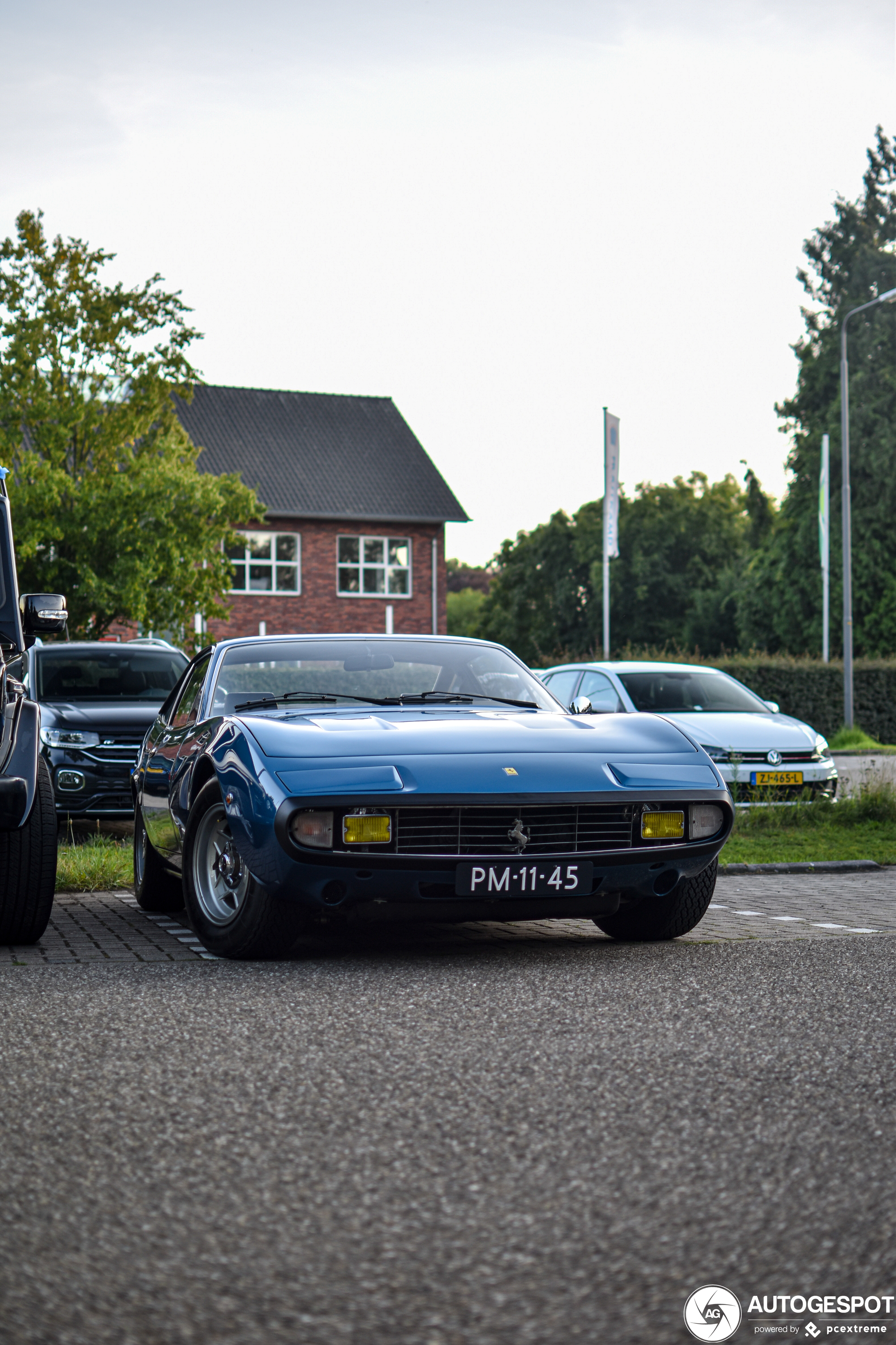 Ferrari 365 GTC/4