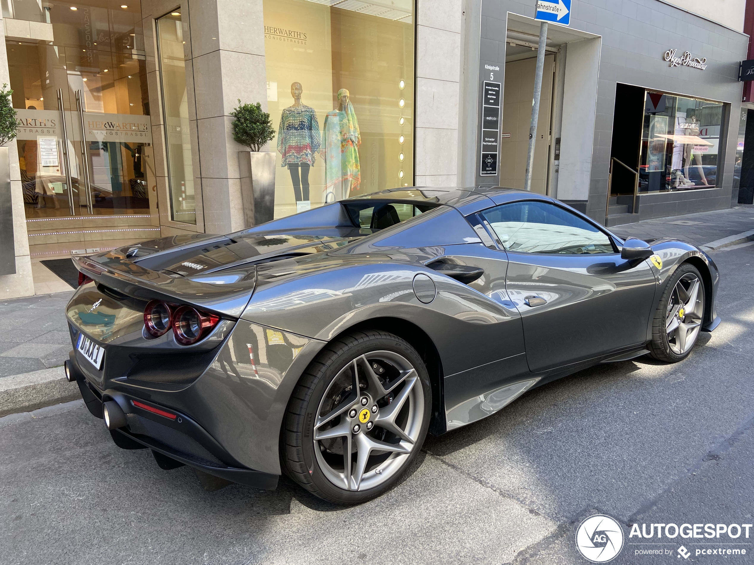 Ferrari F8 Spider