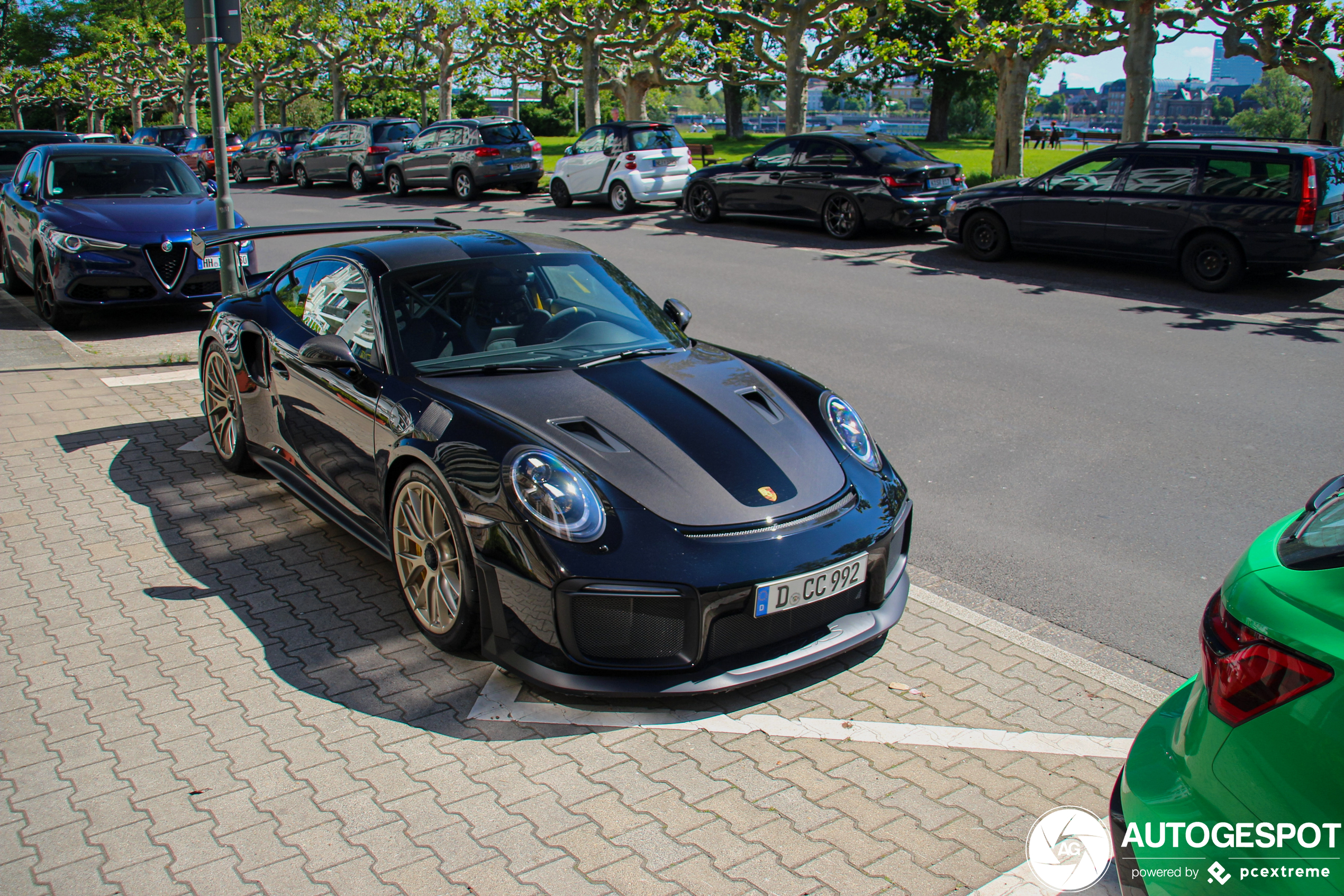 Porsche 991 GT2 RS Weissach Package