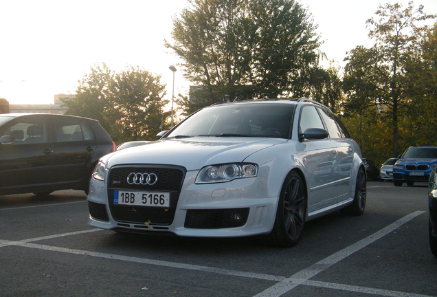 Audi RS4 Avant B7