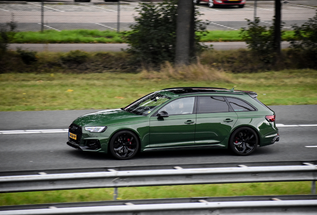 Audi RS4 Avant B9