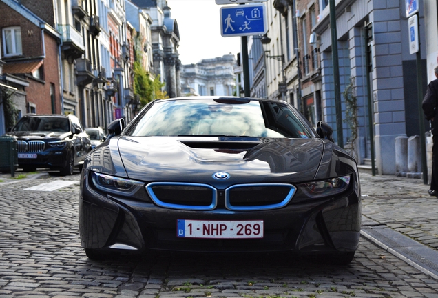 BMW i8