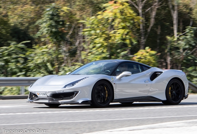 Ferrari 488 Pista