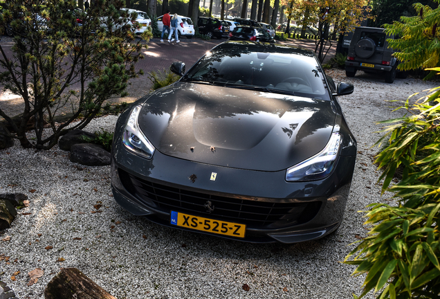 Ferrari GTC4Lusso