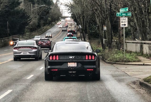 Ford Mustang GT 2015