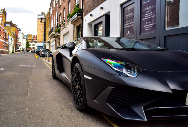 Lamborghini Aventador LP750-4 SuperVeloce Roadster