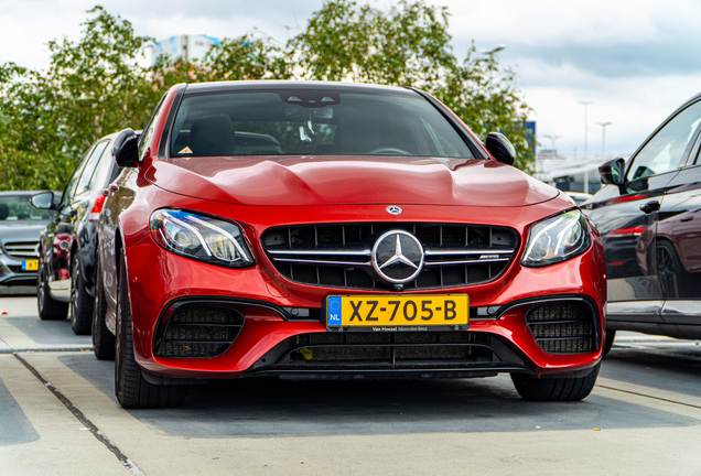 Mercedes-AMG E 63 S W213