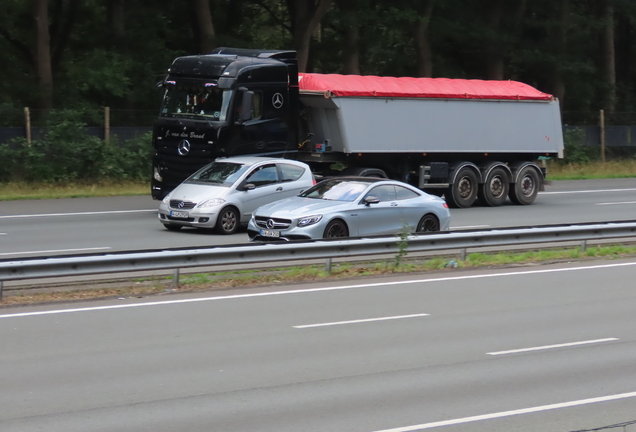 Mercedes-AMG S 63 Coupé C217