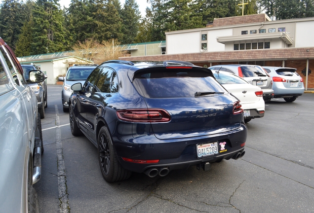 Porsche 95B Macan GTS