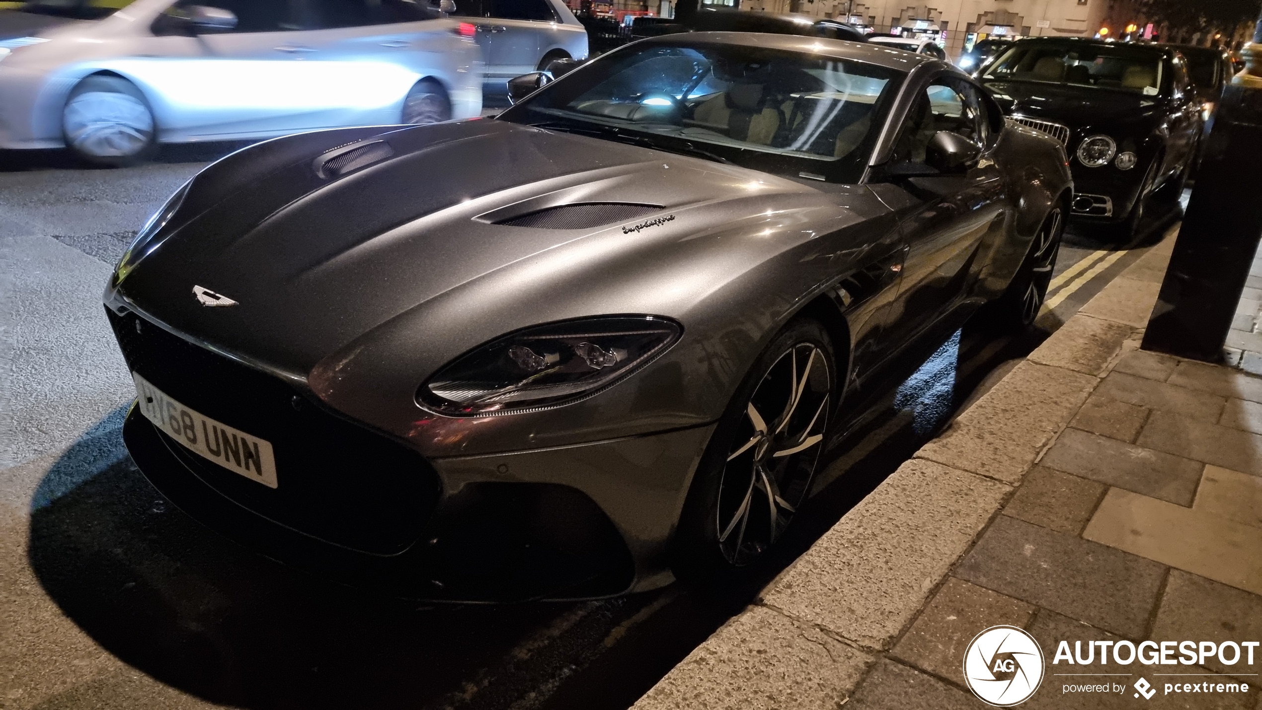 Aston Martin DBS Superleggera