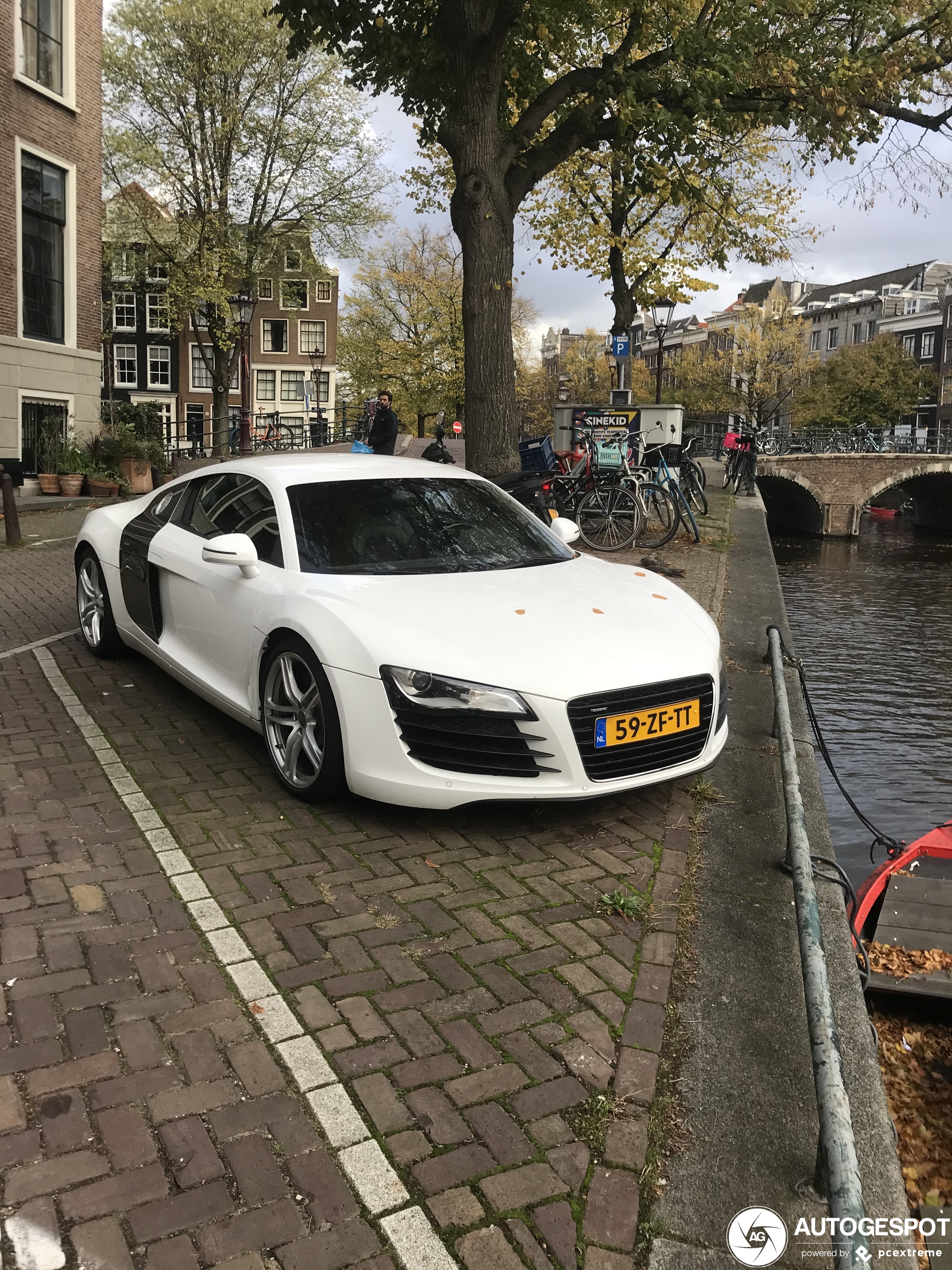 Audi R8