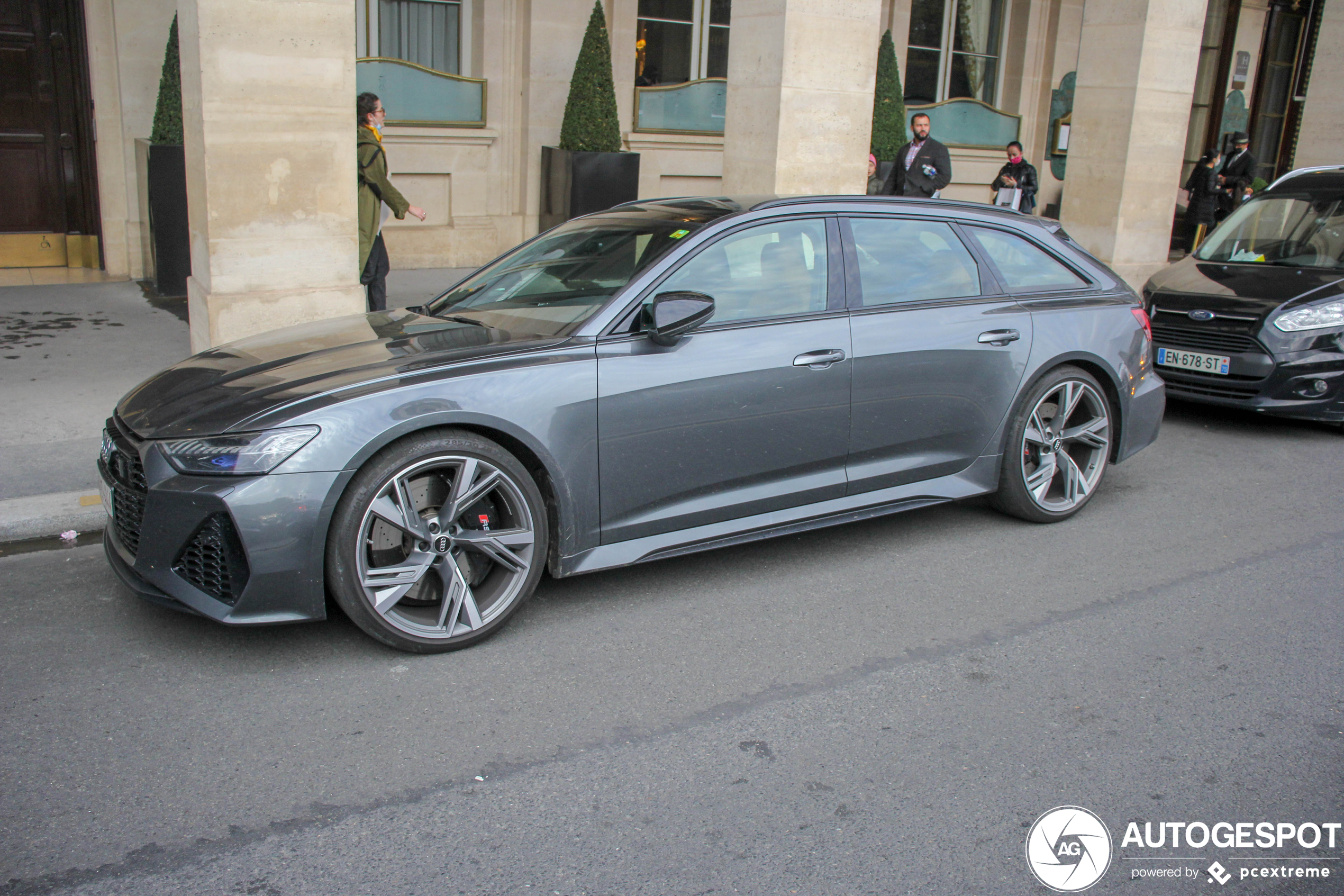 Audi RS6 Avant C8