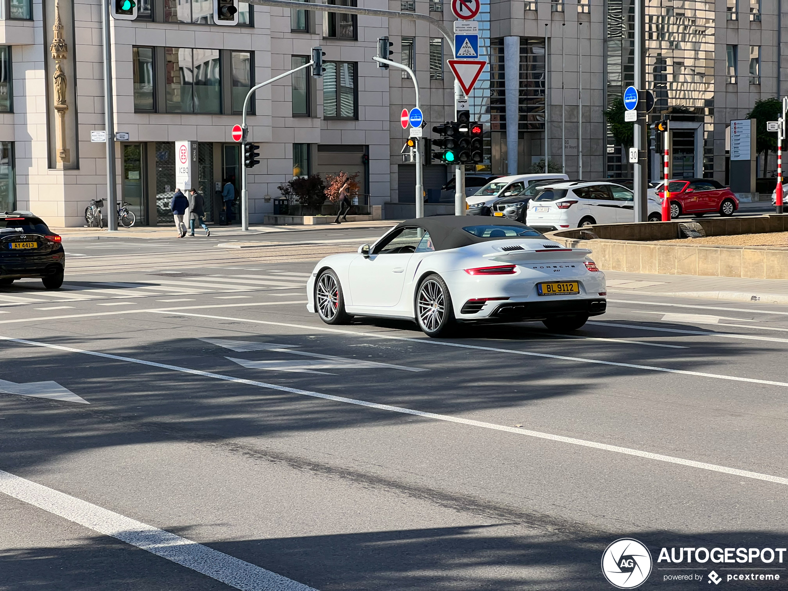 Porsche 991 Turbo Cabriolet MkII