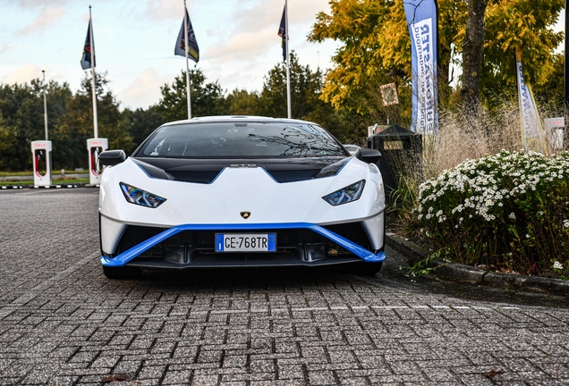 Lamborghini Huracán LP640-2 STO