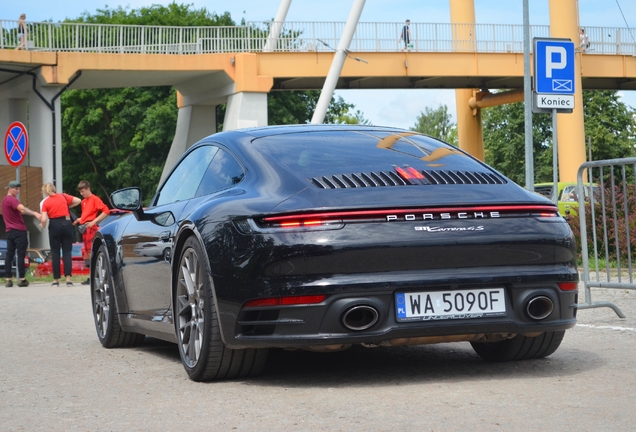 Porsche 992 Carrera 4S