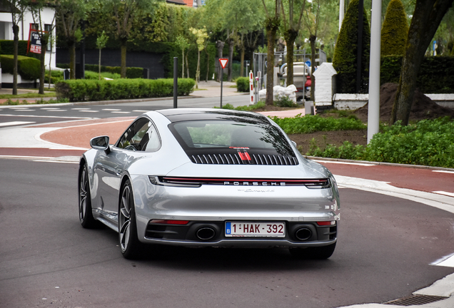 Porsche 992 Carrera 4S