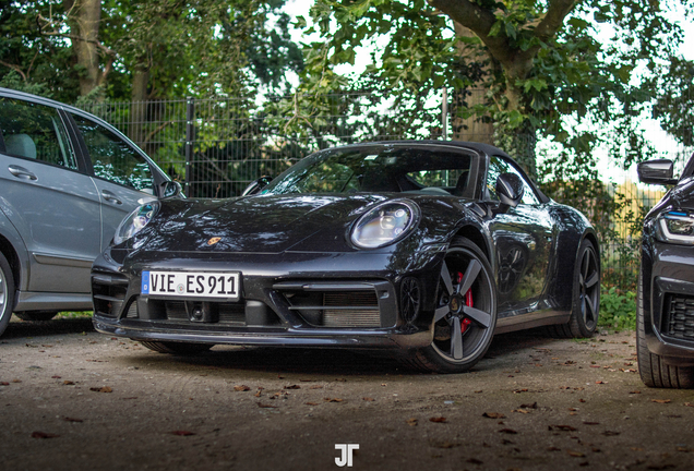 Porsche 992 Carrera S Cabriolet