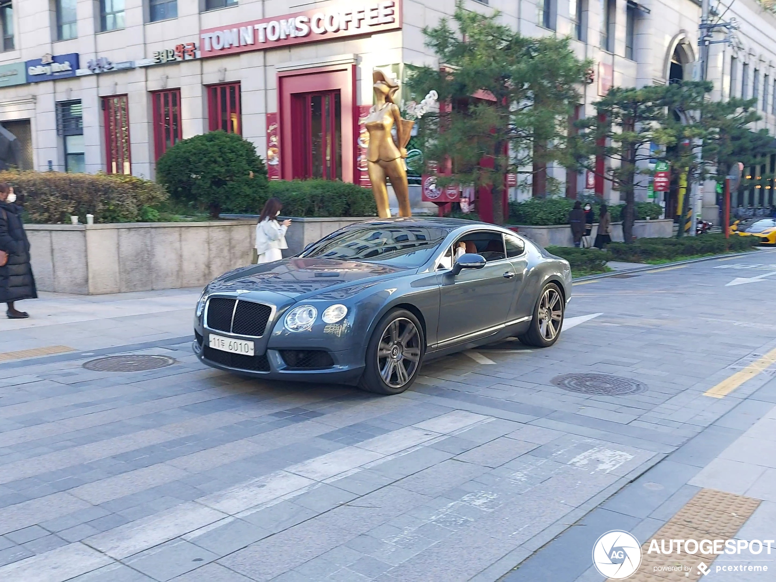 Bentley Continental GT V8