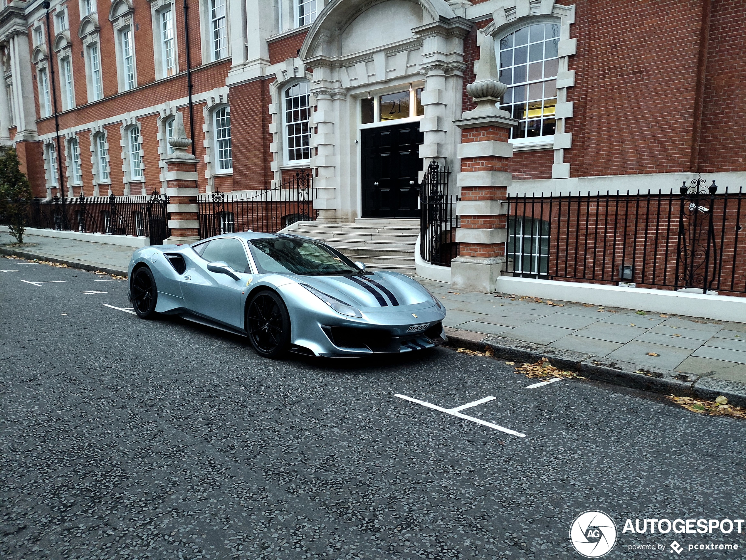 Ferrari 488 Pista