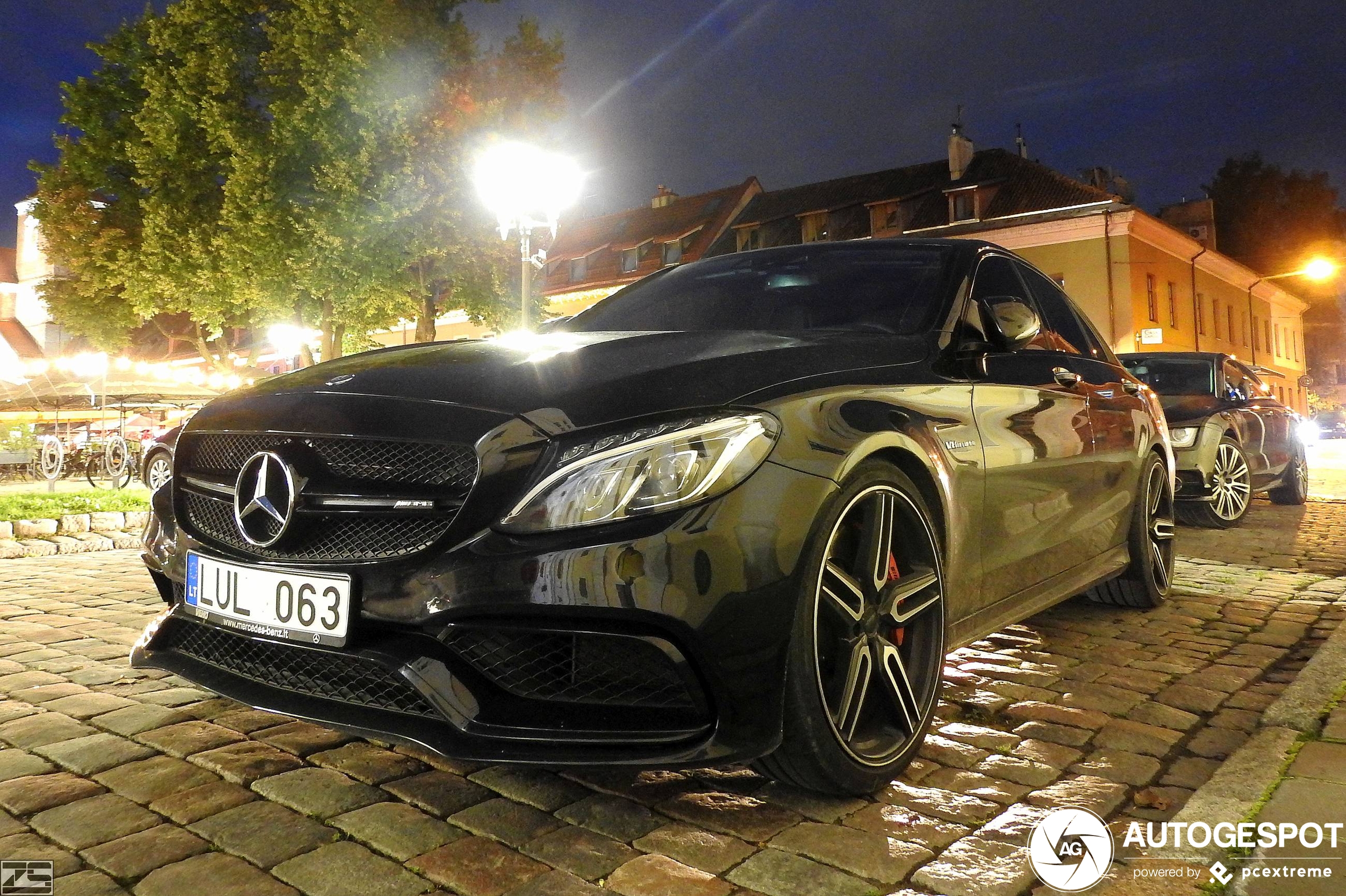 Mercedes-AMG C 63 S W205