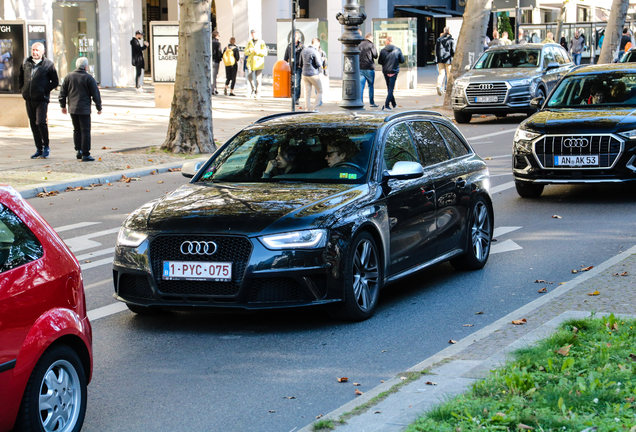 Audi RS4 Avant B8