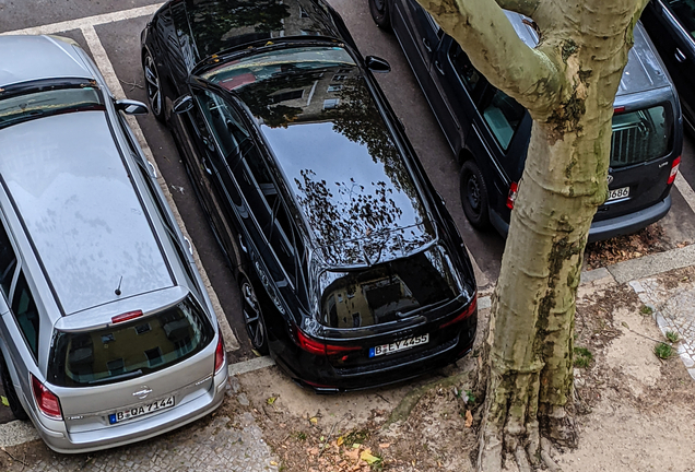 Audi RS4 Avant B9