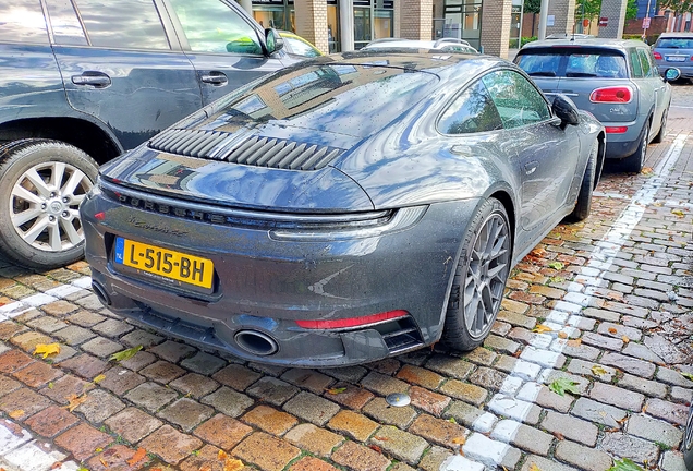 Porsche 992 Carrera 4S