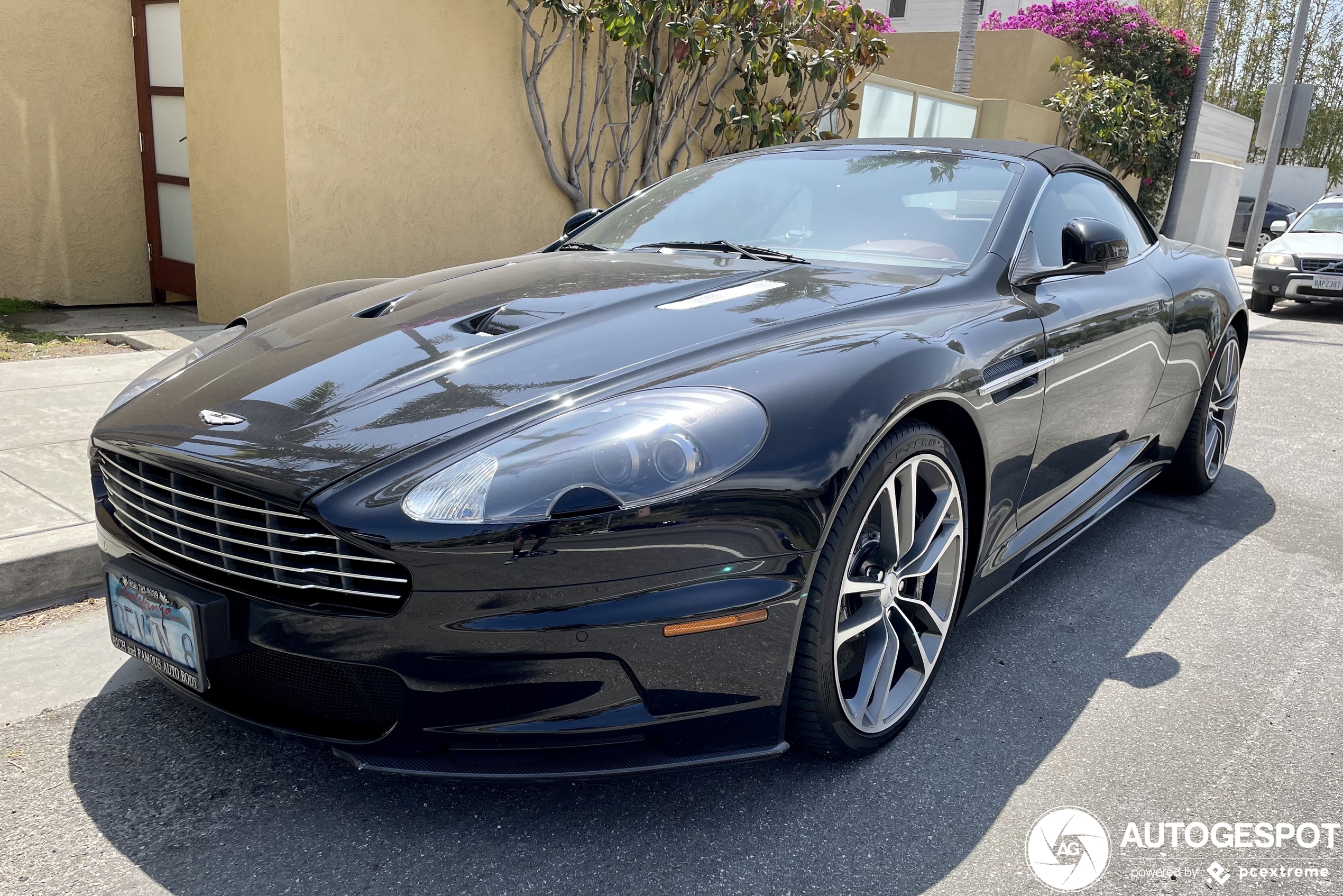 Aston Martin DBS Volante