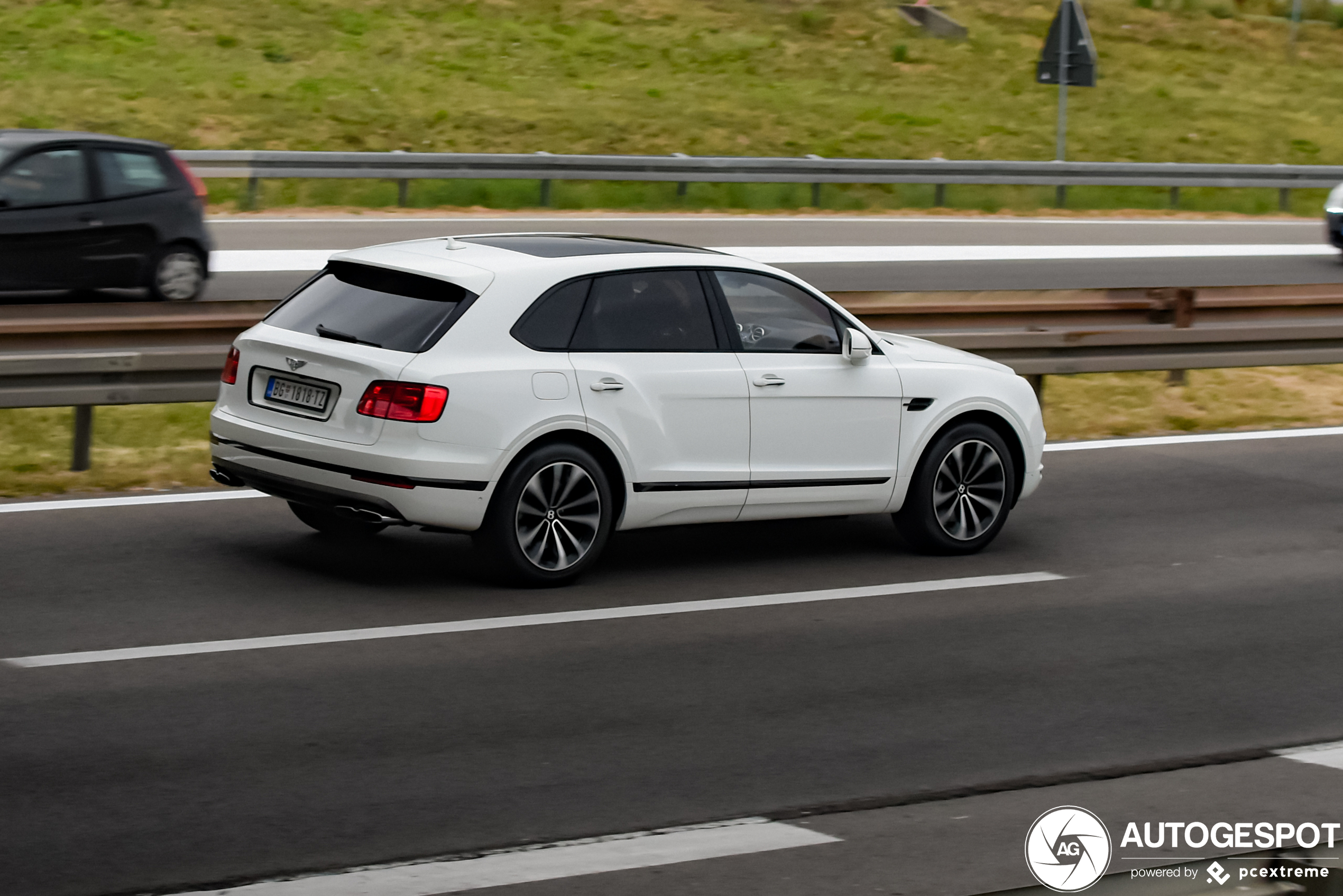 Bentley Bentayga V8