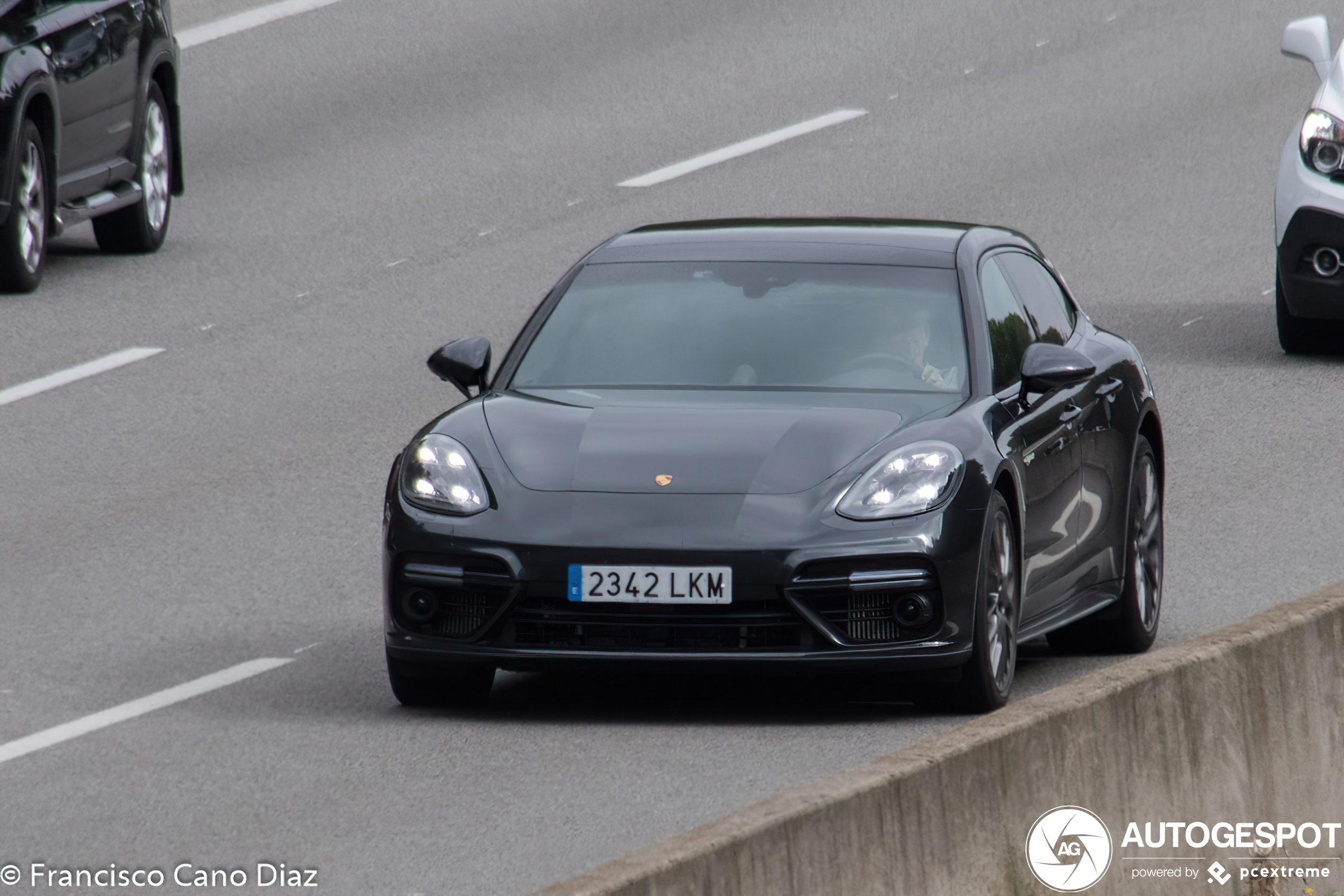 Porsche 971 Panamera Turbo S E-Hybrid Sport Turismo