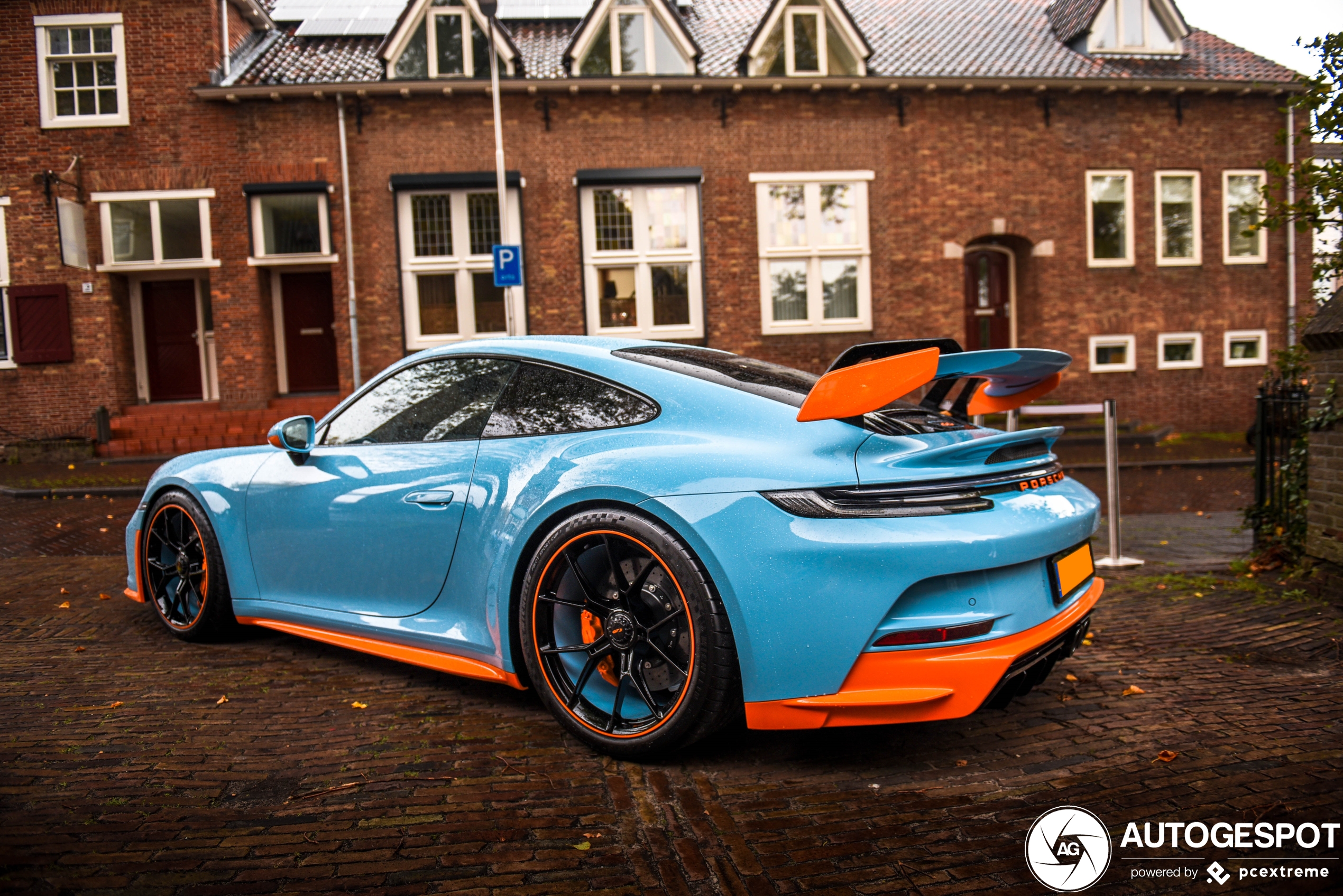 Gulf kleuren doen het altijd goed op een Porsche