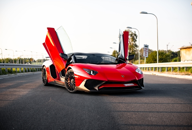 Lamborghini Aventador LP750-4 SuperVeloce Roadster