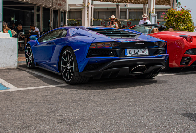 Lamborghini Aventador S LP740-4