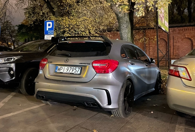 Mercedes-Benz A 45 AMG