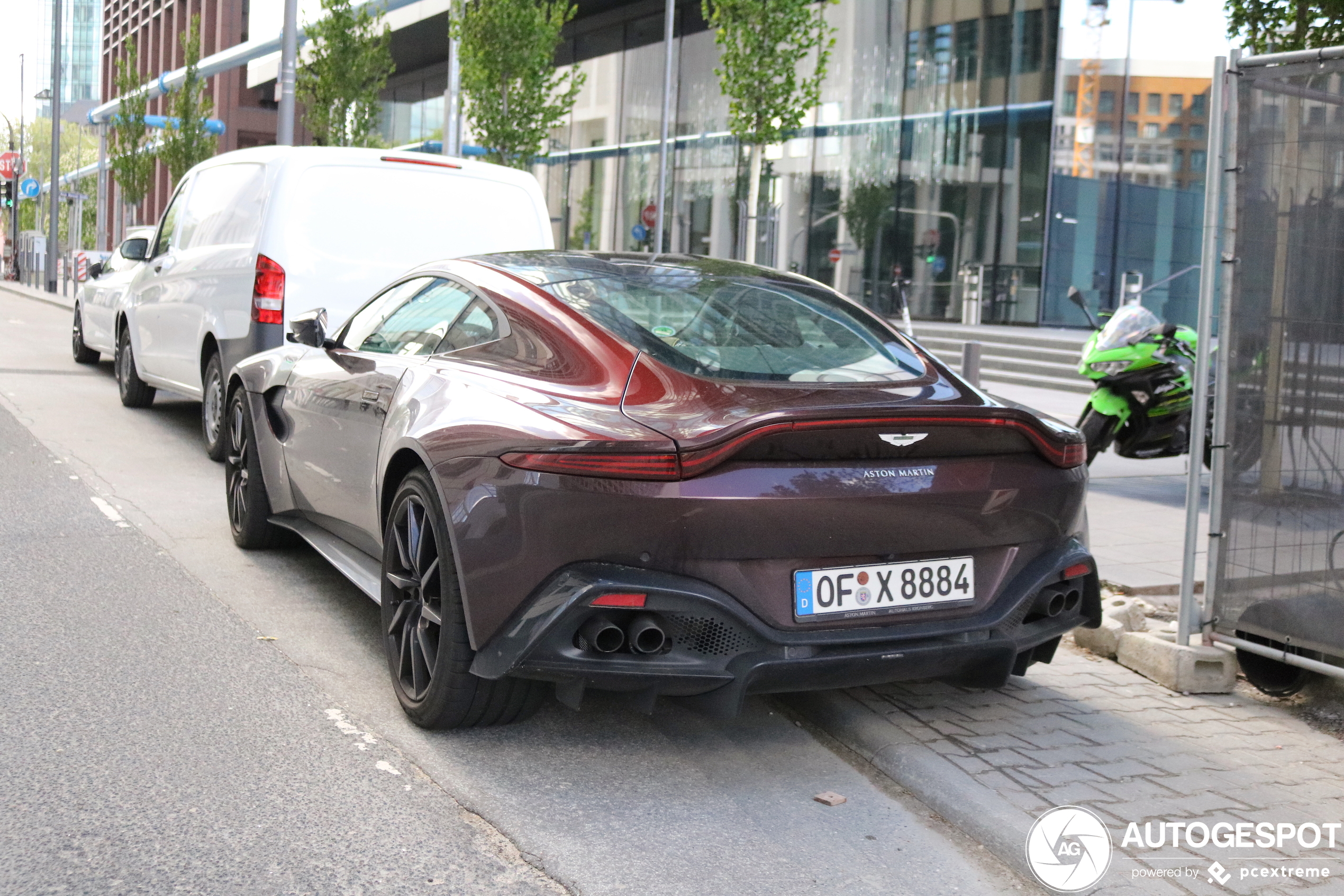 Aston Martin V8 Vantage 2018