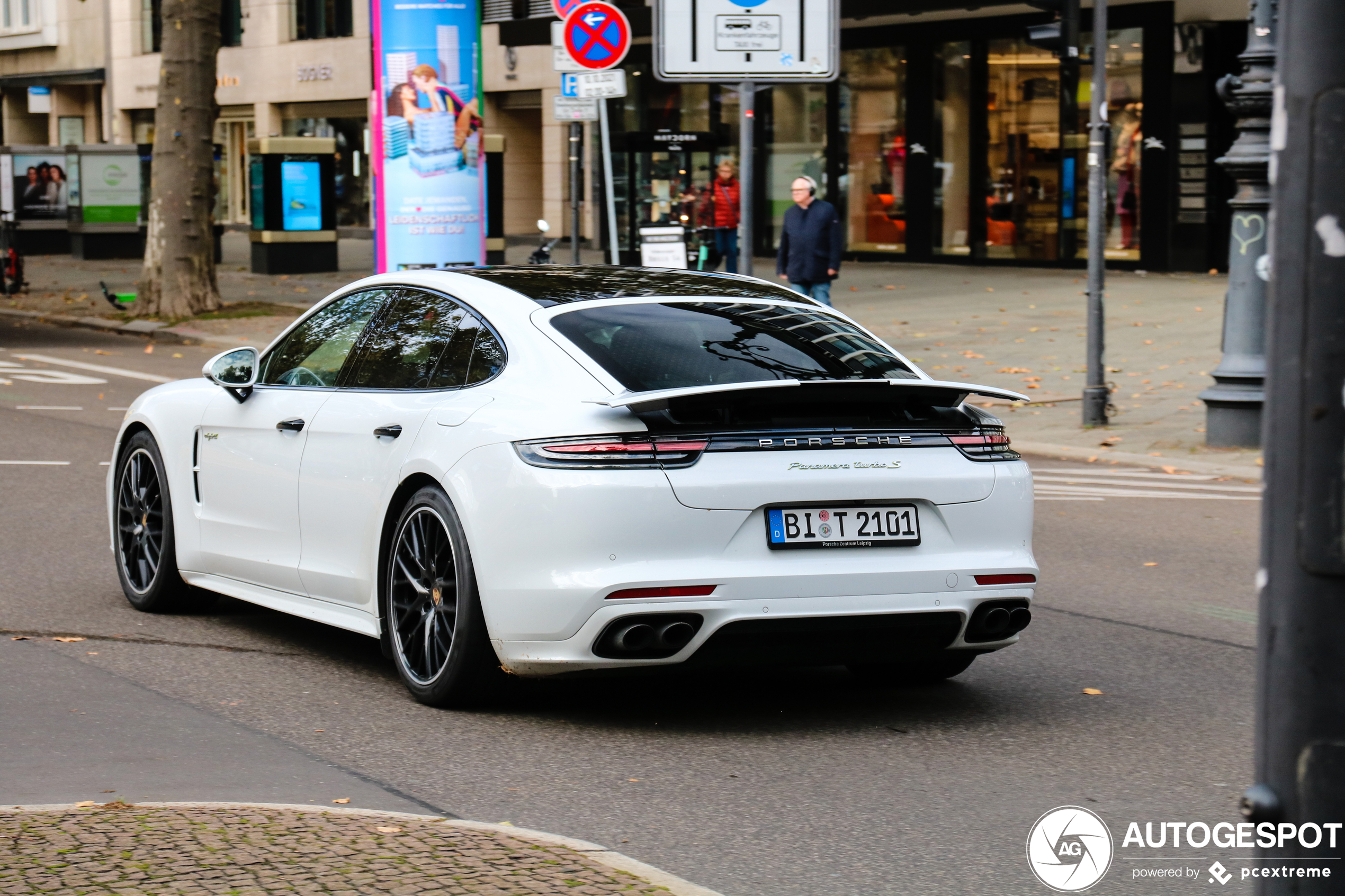 Porsche 971 Panamera Turbo S E-Hybrid