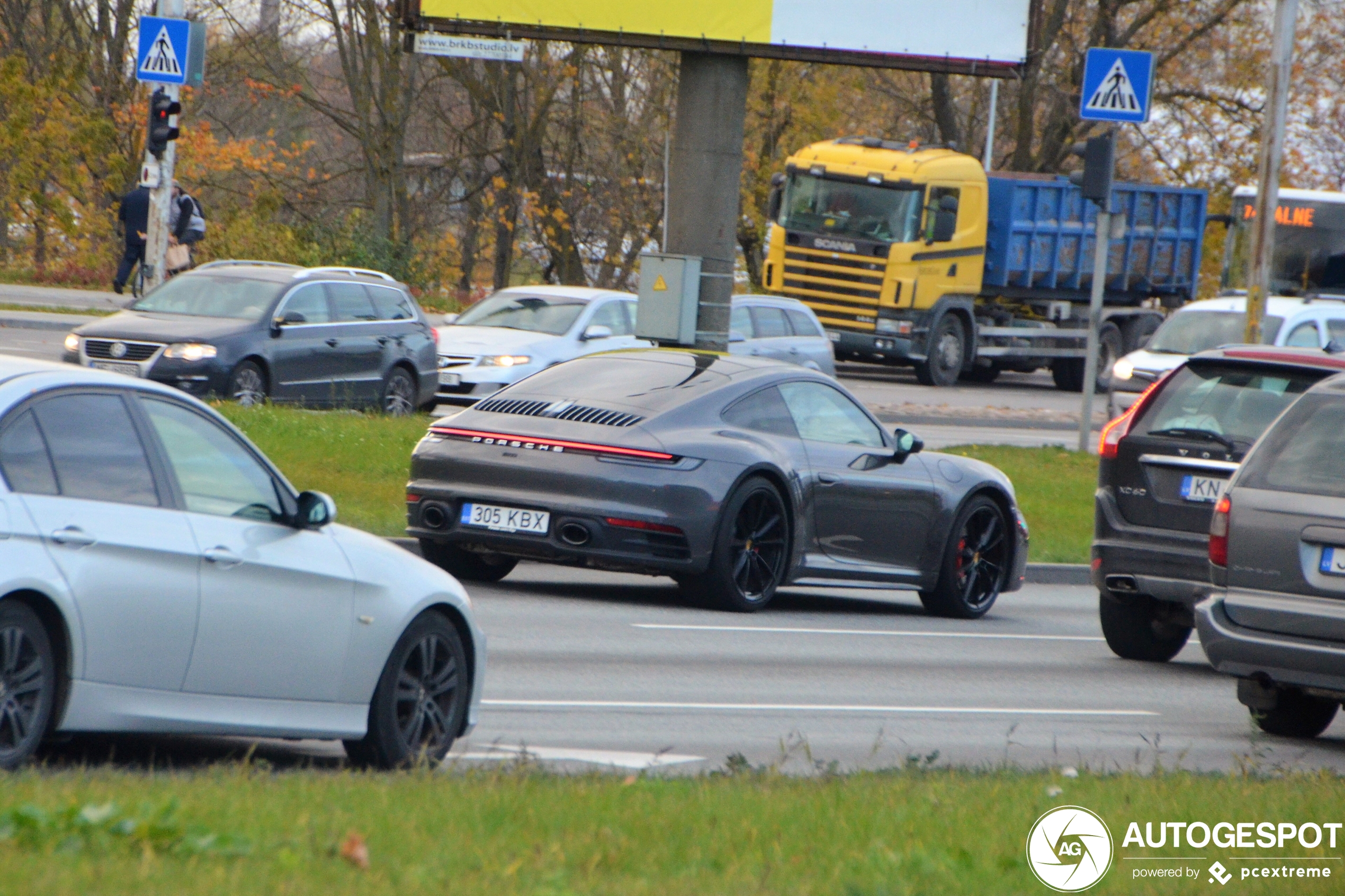 Porsche 992 Carrera 4S