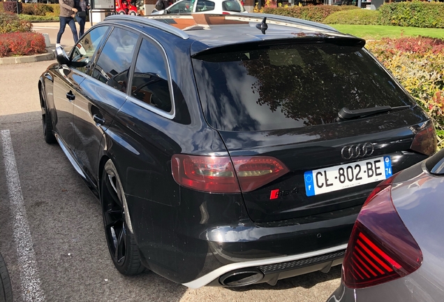 Audi RS4 Avant B8