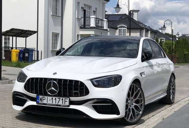 Mercedes-AMG E 63 S W213 2021