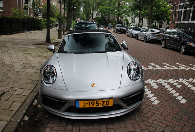 Porsche 992 Carrera 4S Cabriolet