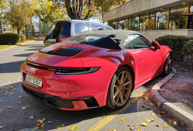 Porsche 992 Carrera 4S Cabriolet