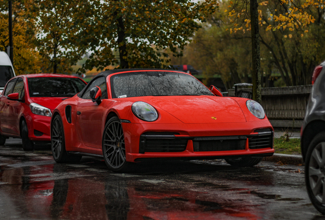 Porsche 992 Turbo Cabriolet