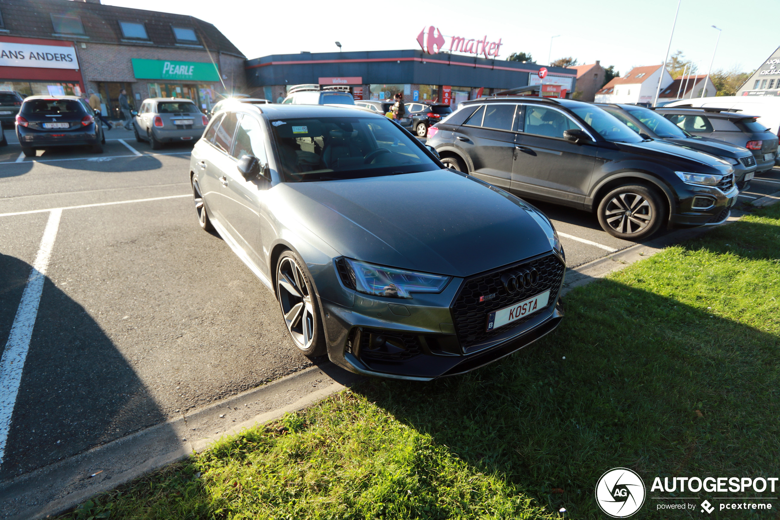 Audi RS4 Avant B9