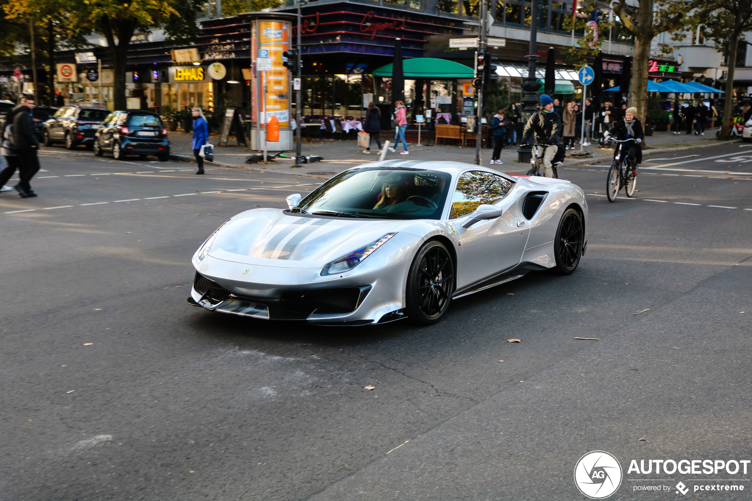 Ferrari 488 Pista