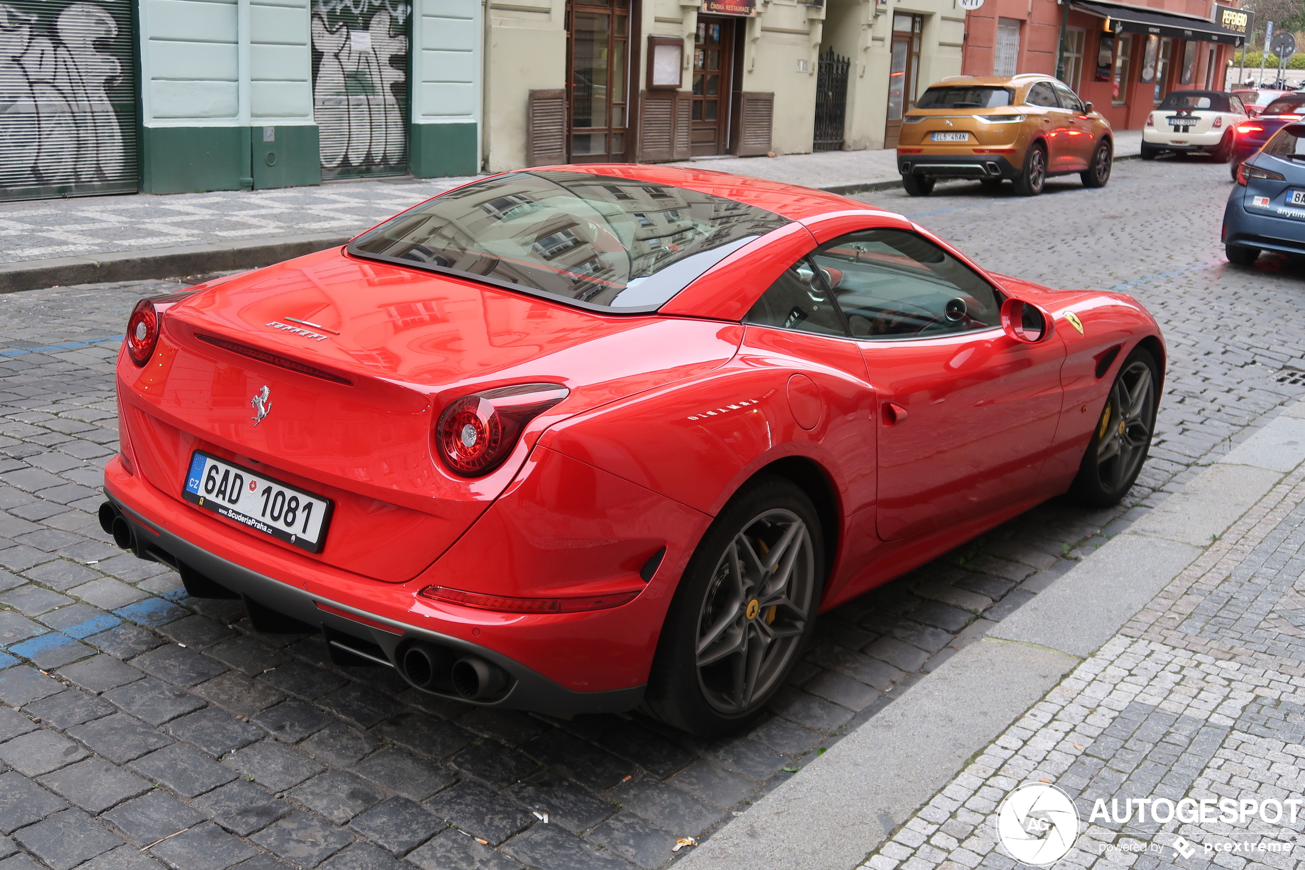 Ferrari California T