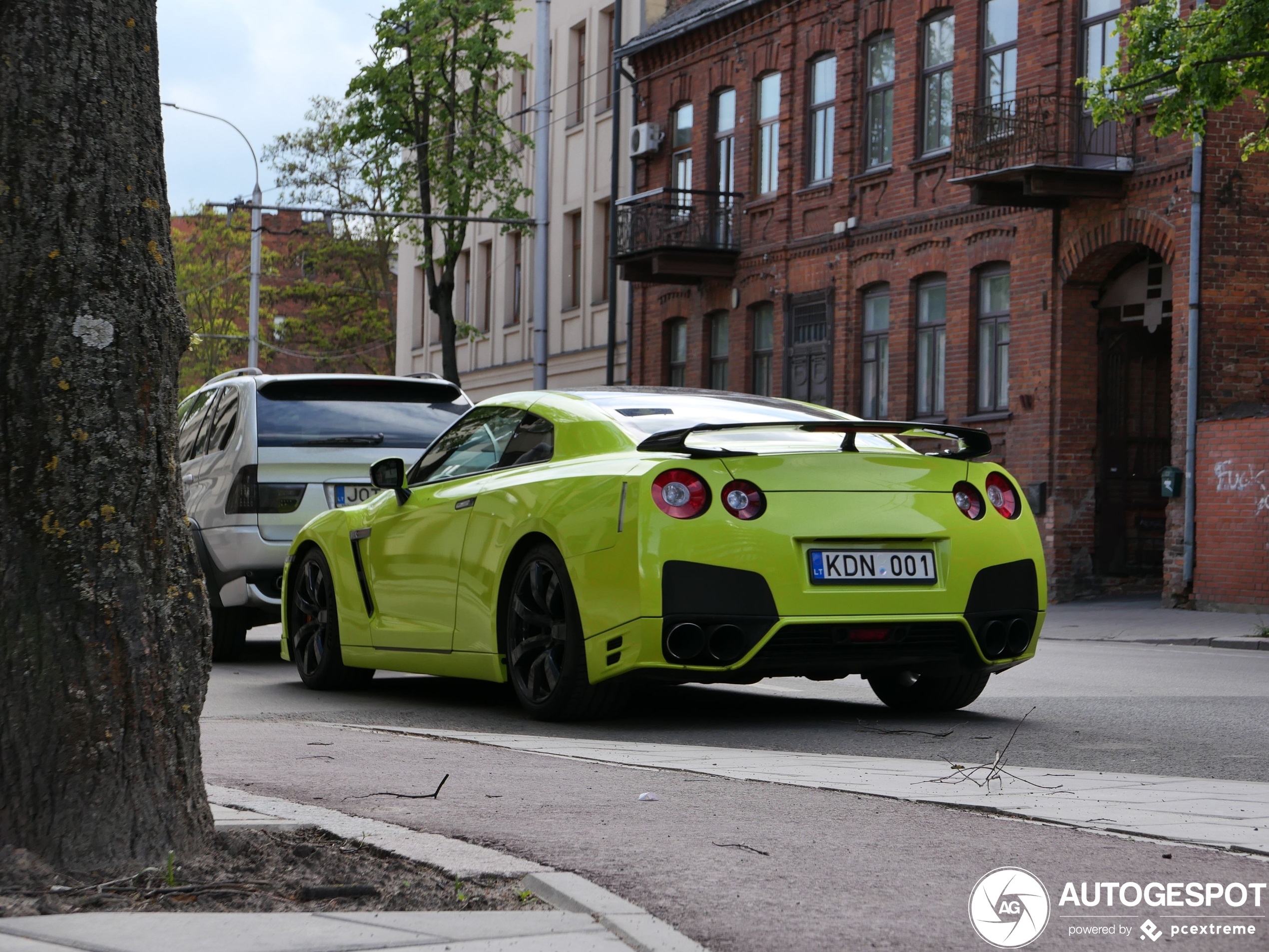 Nissan GT-R 2011