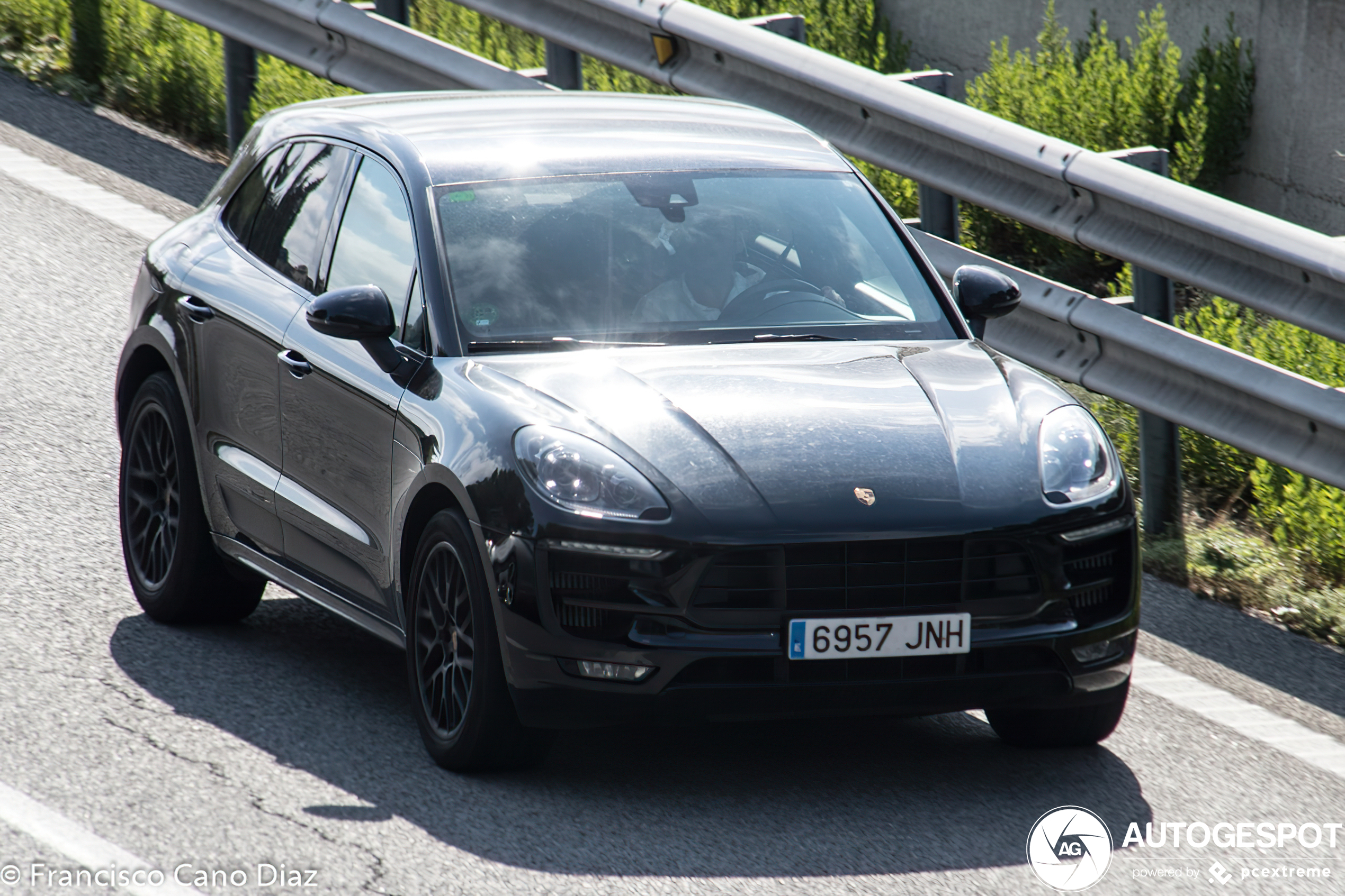 Porsche 95B Macan GTS