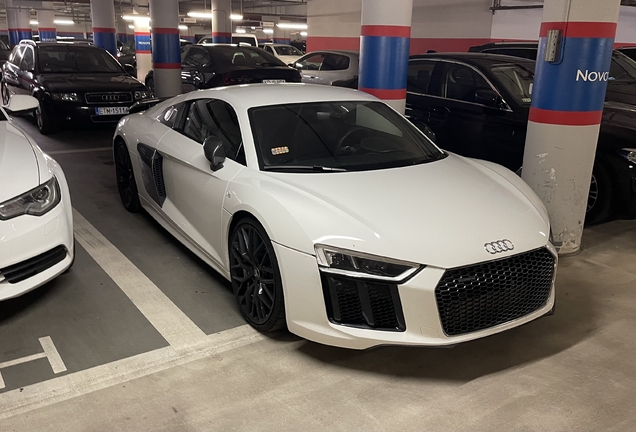 Audi R8 V10 Plus 2015