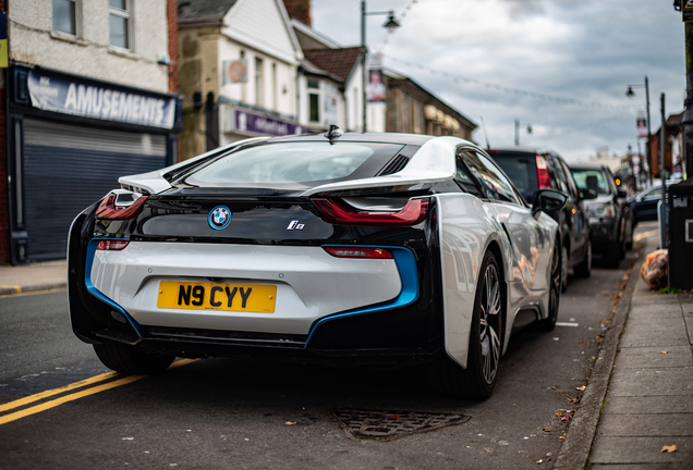 BMW i8