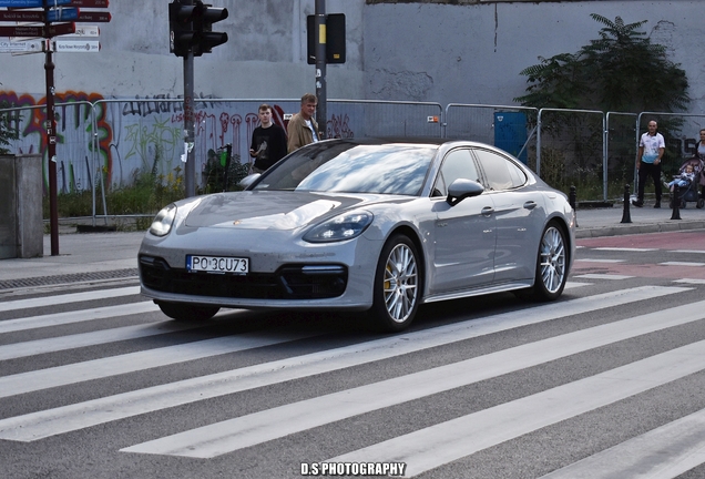 Porsche 971 Panamera Turbo S E-Hybrid